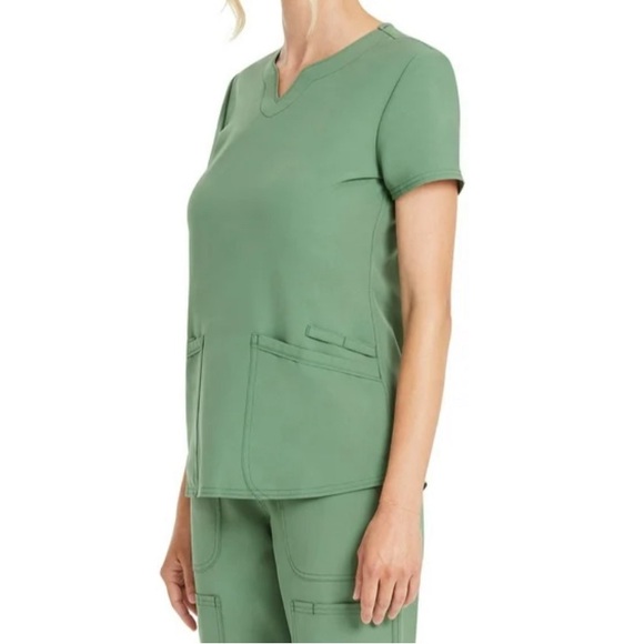 Scrub Star Top - Picture 4 of 6